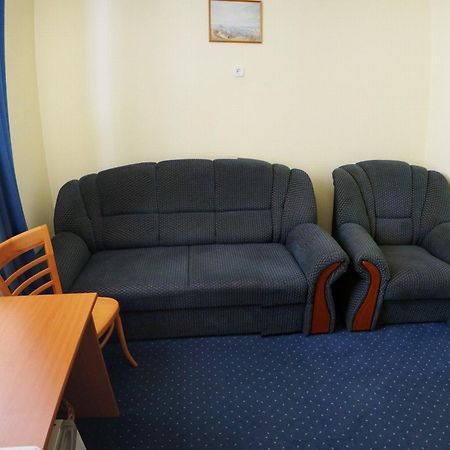 Corvin Hotel Győr Quarto foto