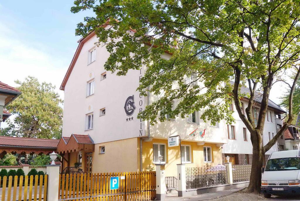 Corvin Hotel Győr Exterior foto